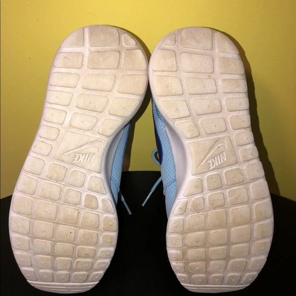 Like New Nike Athletic Shoes Yth 7 women 8.5 - Picture 5 of 6